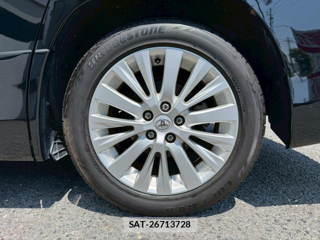 Toyota ALPHARD 2013-06 8055360-6