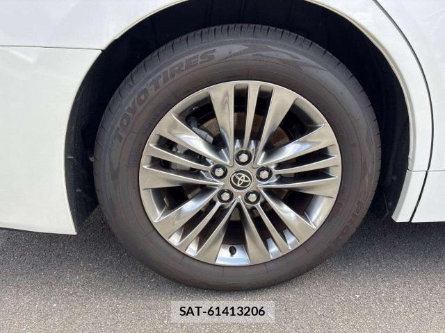 Toyota ALPHARD 2024-10 8055426-10