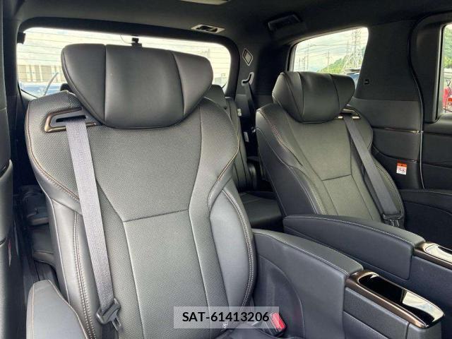Toyota ALPHARD 2024-10 8055426-3