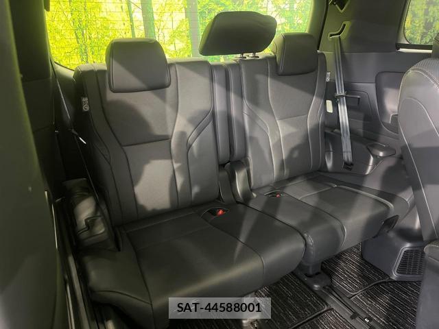 Toyota ALPHARD 2023-10 8055780-9