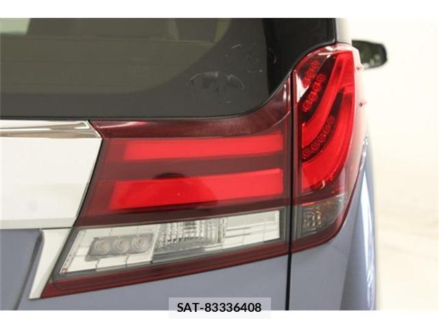 Toyota ALPHARD 2016-06 8055884-17