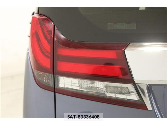 Toyota ALPHARD 2016-06 8055884-18