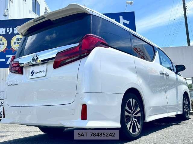 Toyota ALPHARD 2018-08 8055955-17