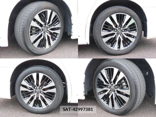 Toyota ALPHARD 2022-11 8056066-18