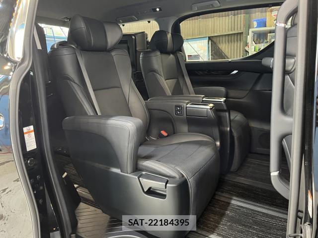 Toyota ALPHARD 2021-09 8056075-17
