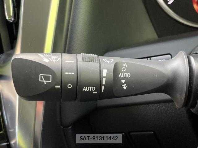 Toyota ALPHARD 2022-10 8056242-16