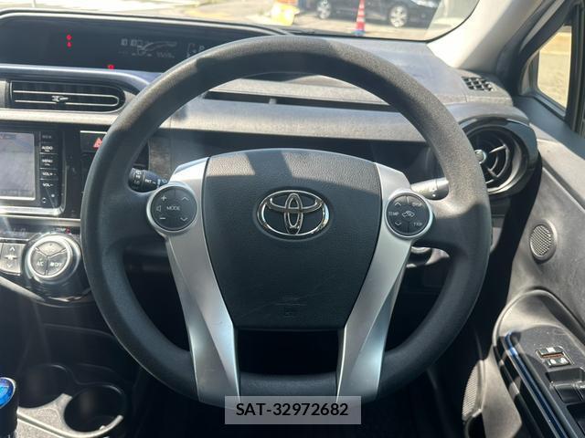 Toyota AQUA 2015-10 8053298-17