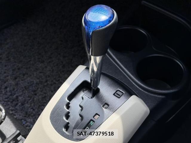 Toyota AQUA 2013-12 8053460-16