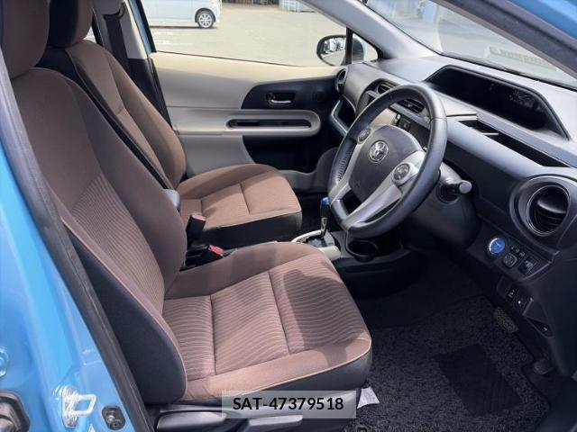 Toyota AQUA 2013-12 8053460-4
