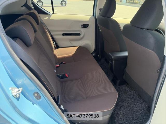 Toyota AQUA 2013-12 8053460-5