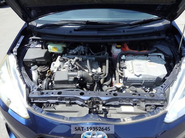 Toyota AQUA 2016-10 8053581-19