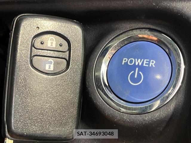 Toyota AQUA 2013-03 8053603-6