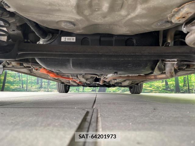 Toyota AQUA 2017-12 8053641-18