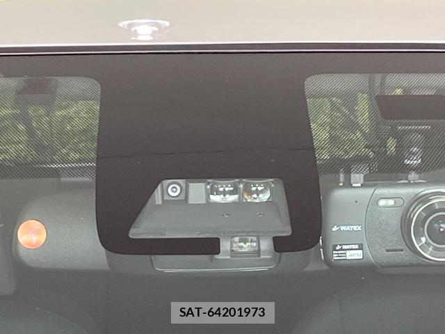 Toyota AQUA 2017-12 8053641-2