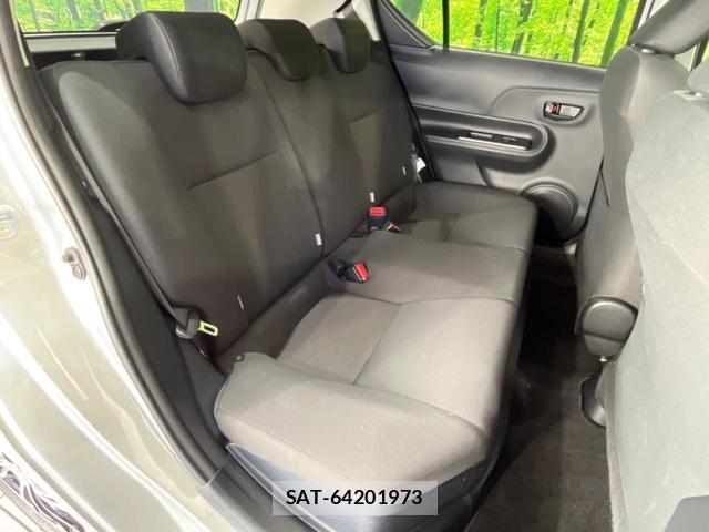 Toyota AQUA 2017-12 8053641-8