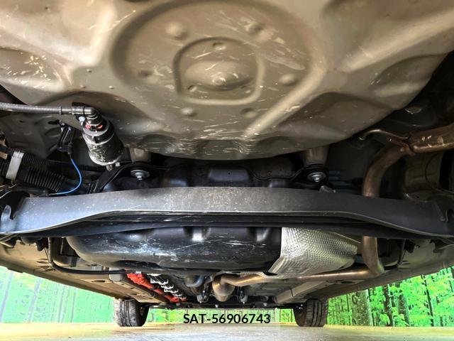 Toyota AQUA 2023-11 8053816-18