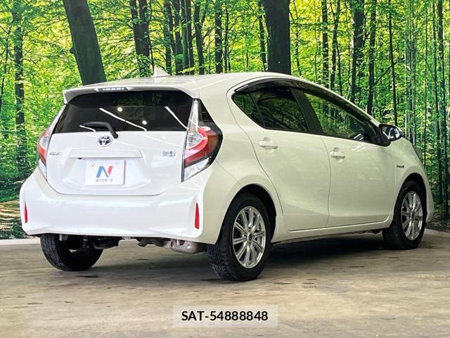 Toyota AQUA 2017-07 8053822-16