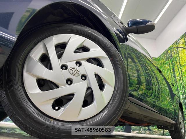 Toyota AQUA 2017-08 8053839-12
