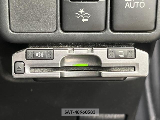 Toyota AQUA 2017-08 8053839-4