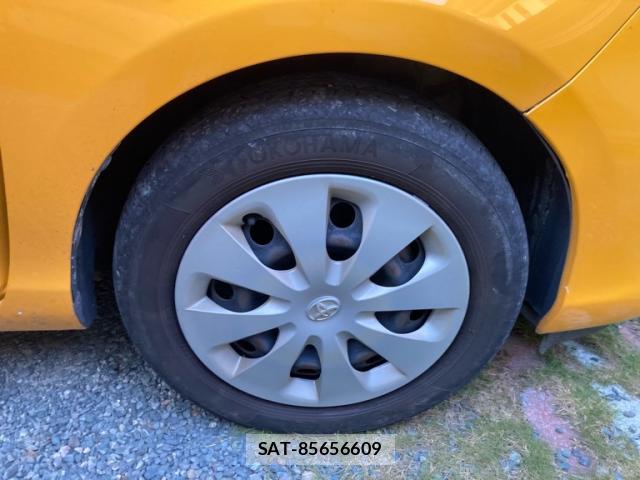 Toyota AQUA 2012-03 8053897-12