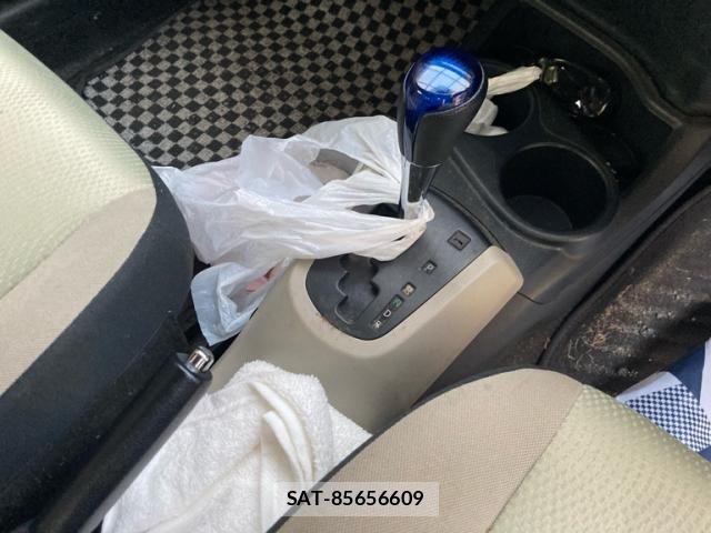 Toyota AQUA 2012-03 8053897-19