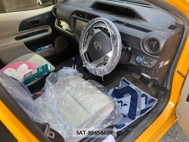 Toyota AQUA 2012-03 8053897-7