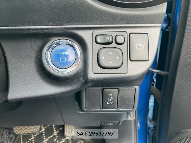 Toyota AQUA 2014-02 8053906-16