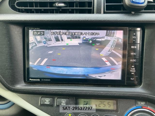 Toyota AQUA 2014-02 8053906-17