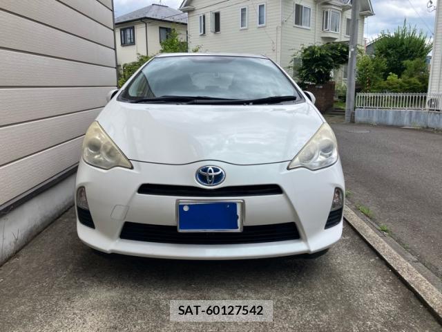 Toyota AQUA 2012-05 8053926-0