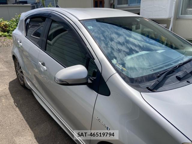 Toyota AQUA 2013-07 8053928-13