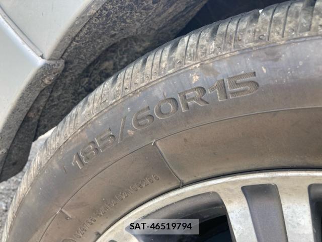 Toyota AQUA 2013-07 8053928-16