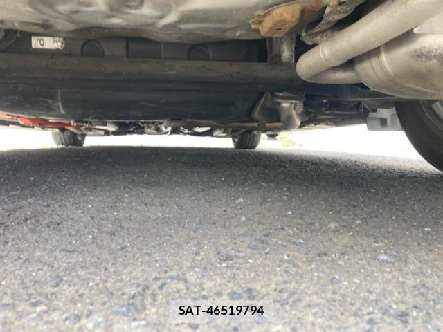 Toyota AQUA 2013-07 8053928-9