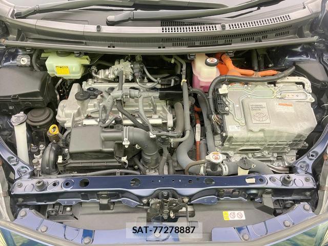 Toyota AQUA 2018-05 8054036-17