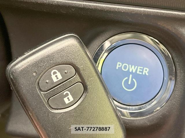 Toyota AQUA 2018-05 8054036-6