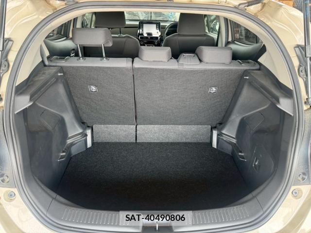 Toyota AQUA 2023-03 8054197-7
