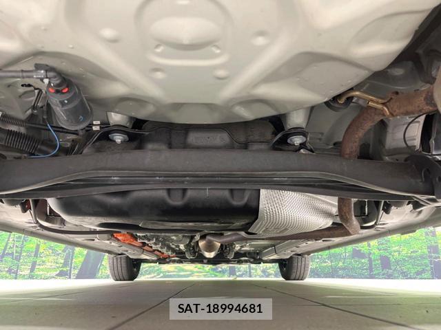 Toyota AQUA 2022-10 8054316-18