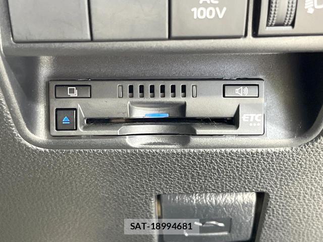 Toyota AQUA 2022-10 8054316-6