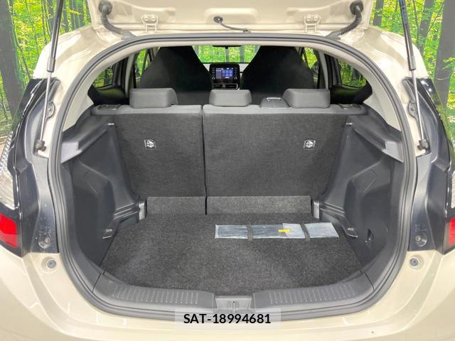Toyota AQUA 2022-10 8054316-9
