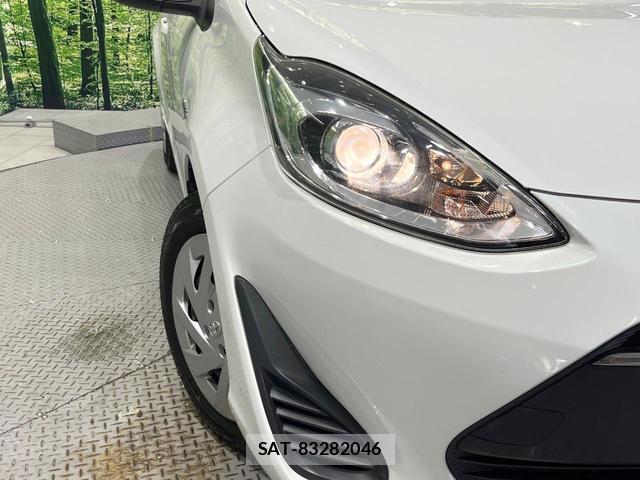 Toyota AQUA 2018-10 8054365-11