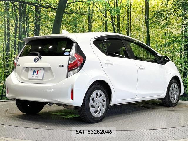 Toyota AQUA 2018-10 8054365-16