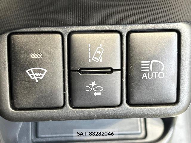 Toyota AQUA 2018-10 8054365-5