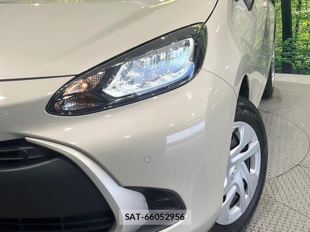 Toyota AQUA 2021-12 8054367-11