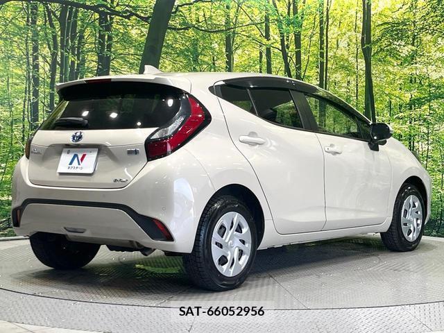 Toyota AQUA 2021-12 8054367-16