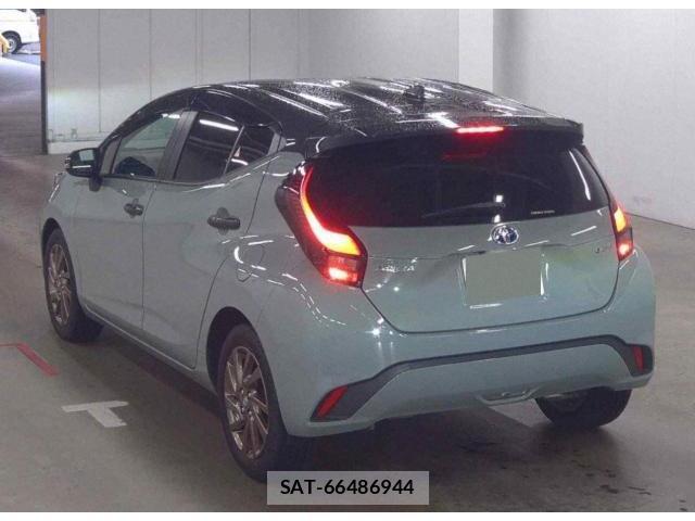 Toyota AQUA 2025-01 8054406-1