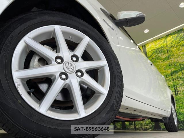 Toyota AQUA 2013-11 8054528-12