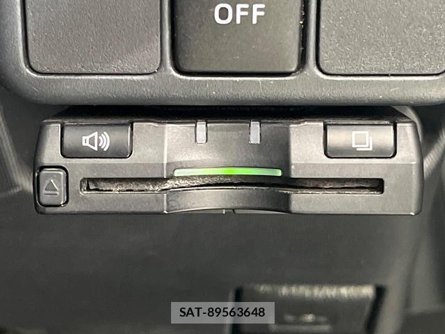 Toyota AQUA 2013-11 8054528-7