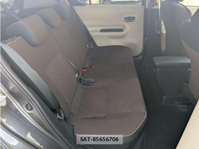 Toyota AQUA 2012-04 8054559-13