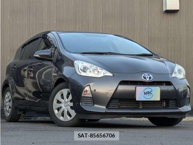 Toyota AQUA 2012-04 8054559-3
