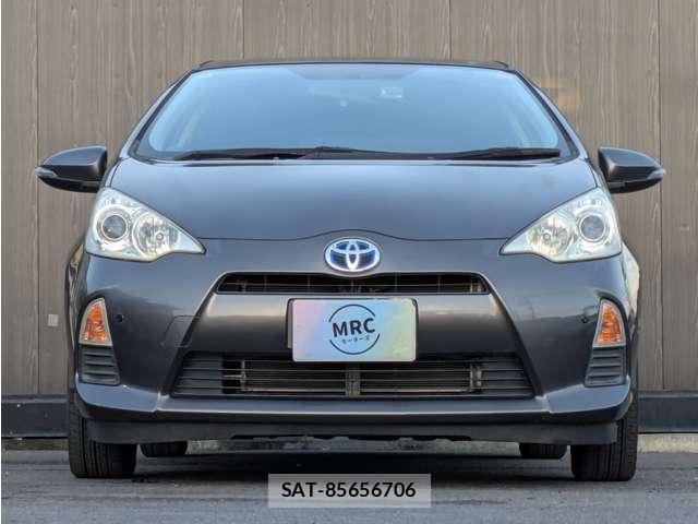 Toyota AQUA 2012-04 8054559-5