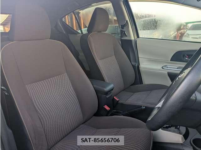 Toyota AQUA 2012-04 8054559-9